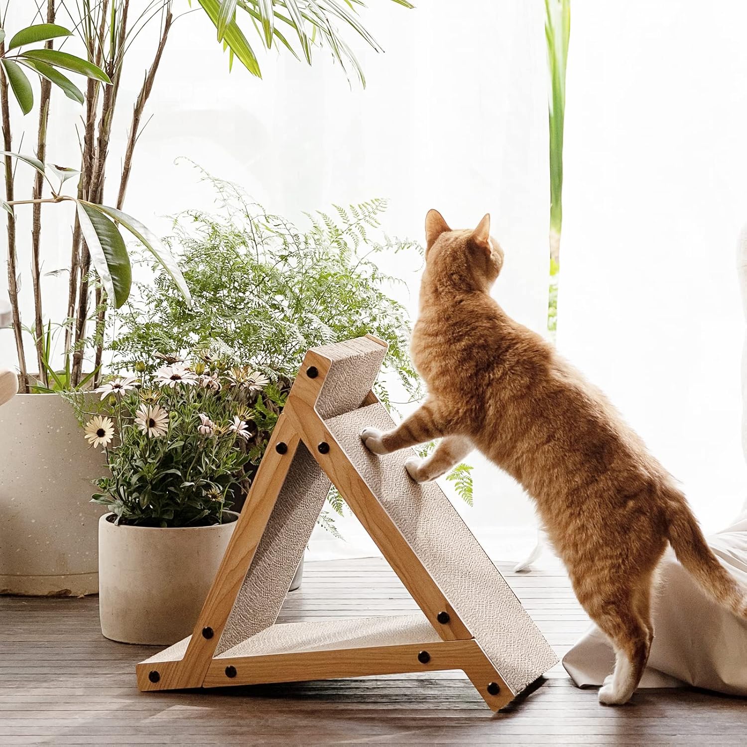 Poste de Arranhar Vertical para Gato (Triangular)